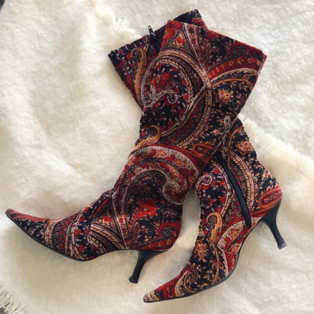 The Boots Everyone Will Notice - Picture 1 of 4